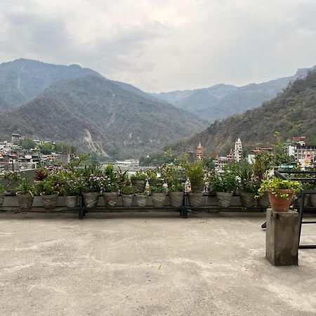 Hotel Manikut Rishīkesh 外观 照片
