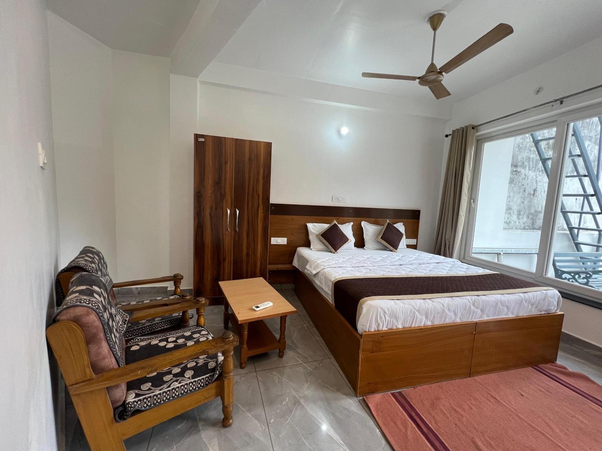 Hotel Manikut Rishīkesh 外观 照片