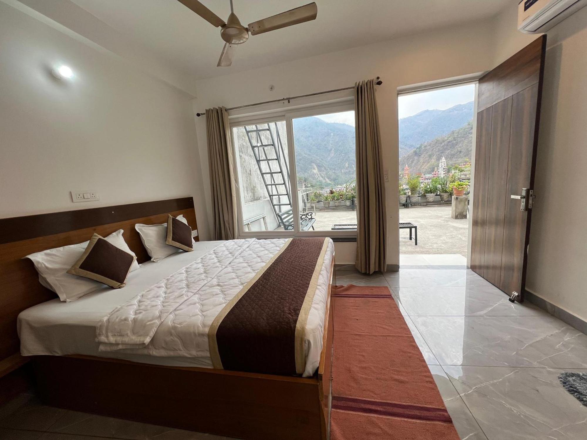 Hotel Manikut Rishīkesh 外观 照片